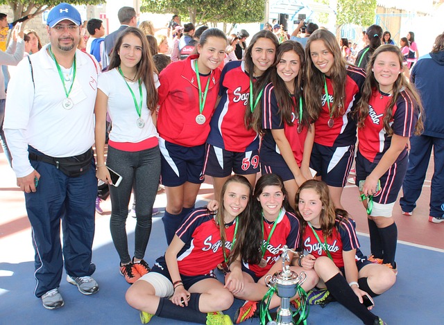 更是整个团 更是整个团