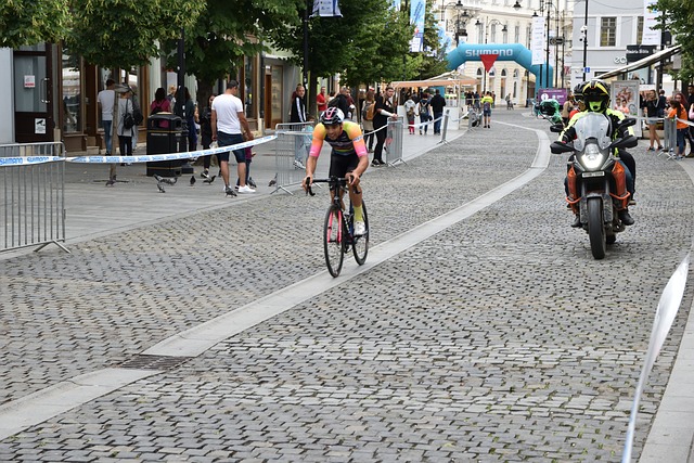 以负担的一 以负担的一